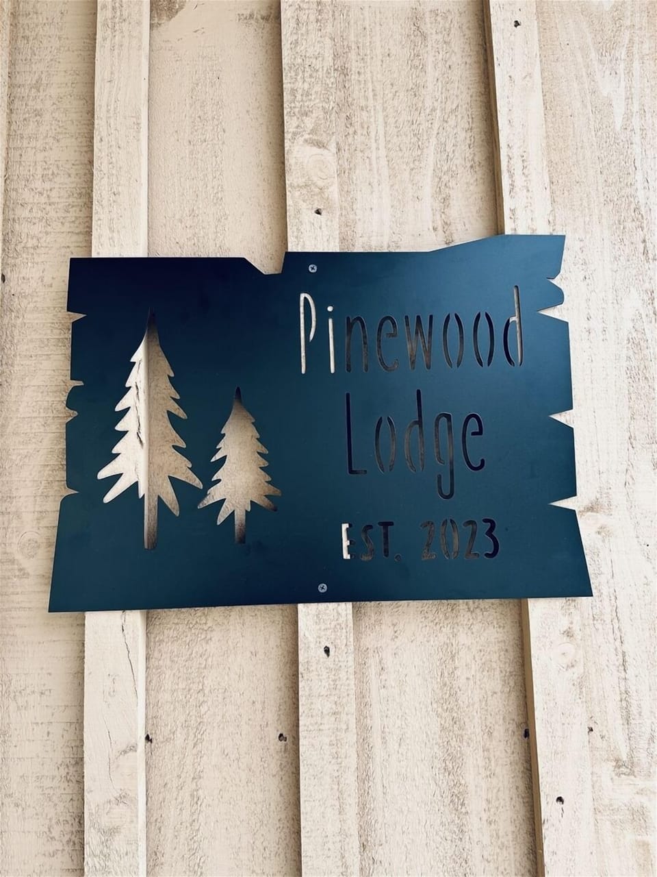 Welcome to Pinewood Lodge