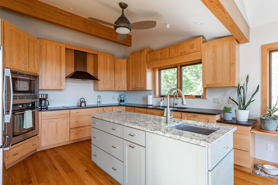 Fully equipped chef`s kitchen
