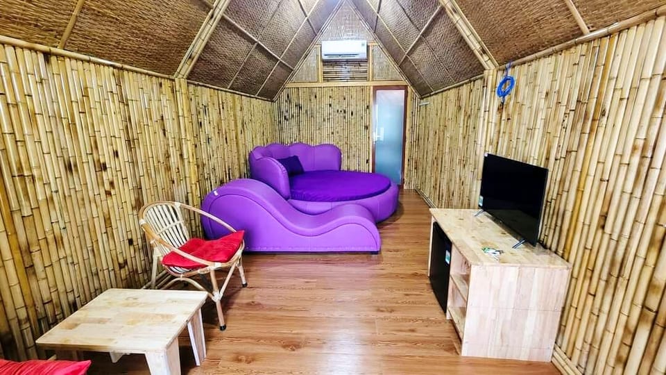 Traditional Double Room, 1 Bedroom, Non Smoking, River View