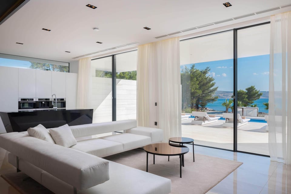 Deluxe Villa, 4 Bedrooms, Private Pool, Sea View | Private kitchen | Full-size fridge, microwave, oven, stovetop