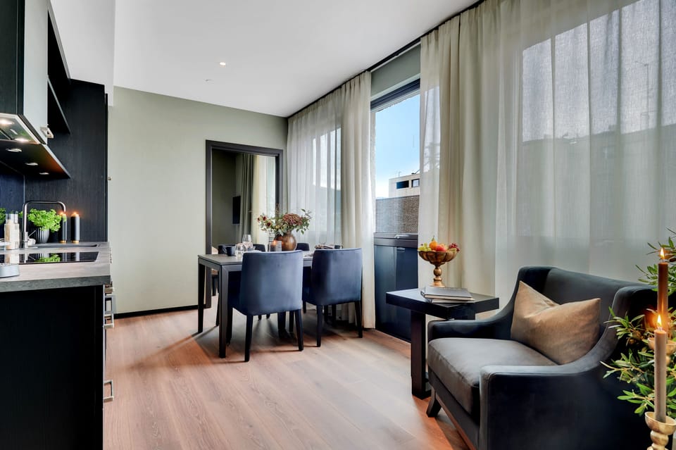 2 Bedroom Study | Living area | 40-inch flat-screen TV with satellite channels, TV, streaming services