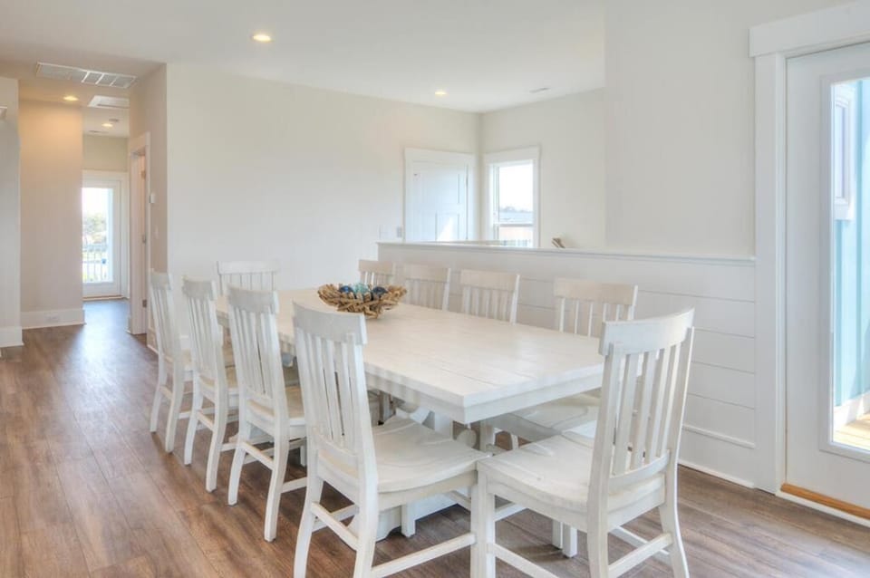 Dining Room
GW 4.2023