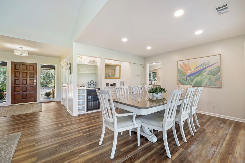10 Troon | Dining Table