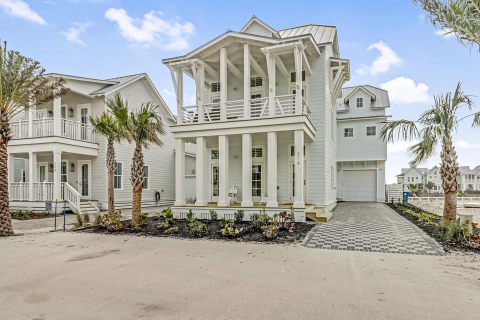 Welcome to Beach Side Story!