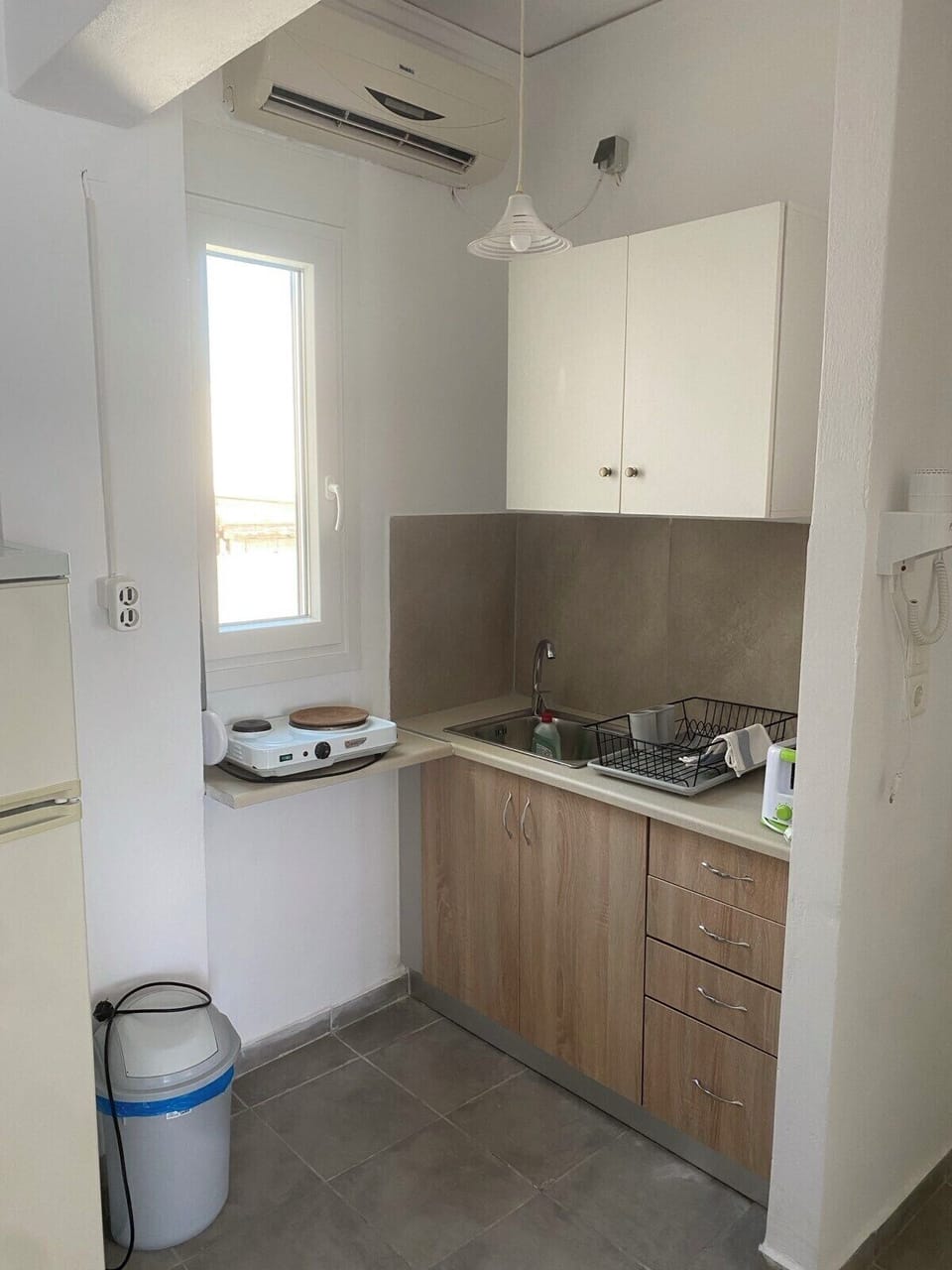 Apartment, 1 Bedroom | Private kitchen | Fridge, stovetop, coffee/tea maker, electric kettle
