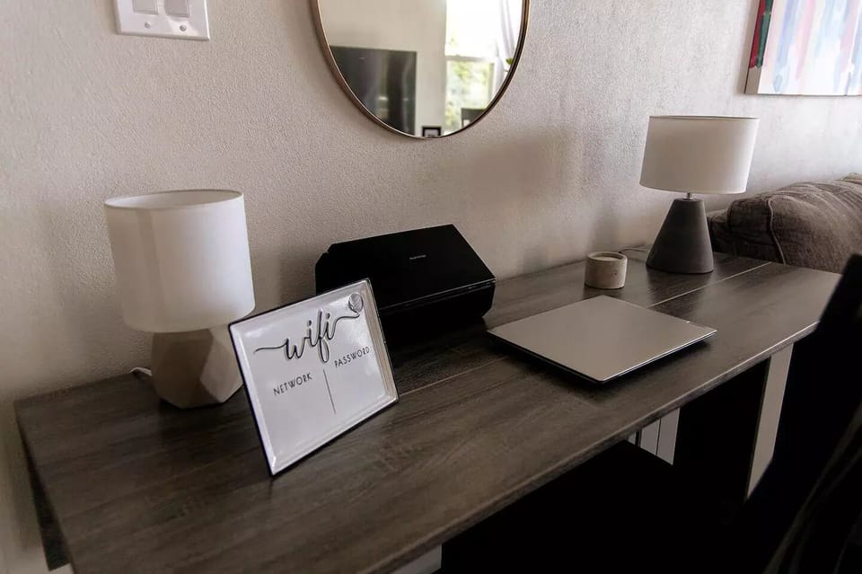 Smuggler's Cove Villa @ SeaScape (Workstation)