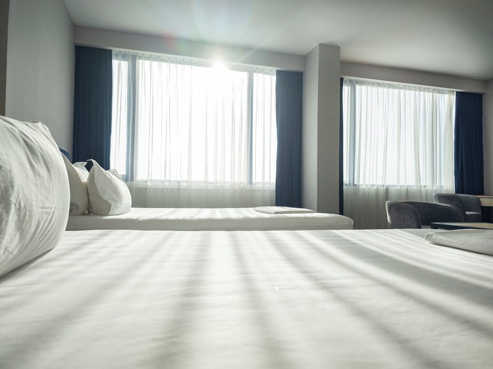 Deluxe Double or Twin Room | Desk, laptop workspace, WiFi (free)