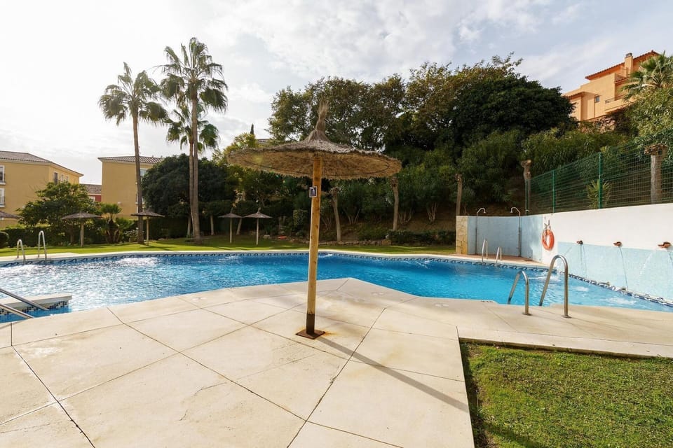 Holiday Home Swimming Pool