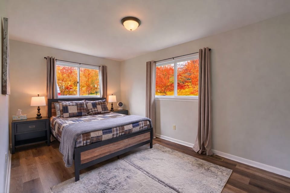 Queen Bedroom #1 of 3 (main level)