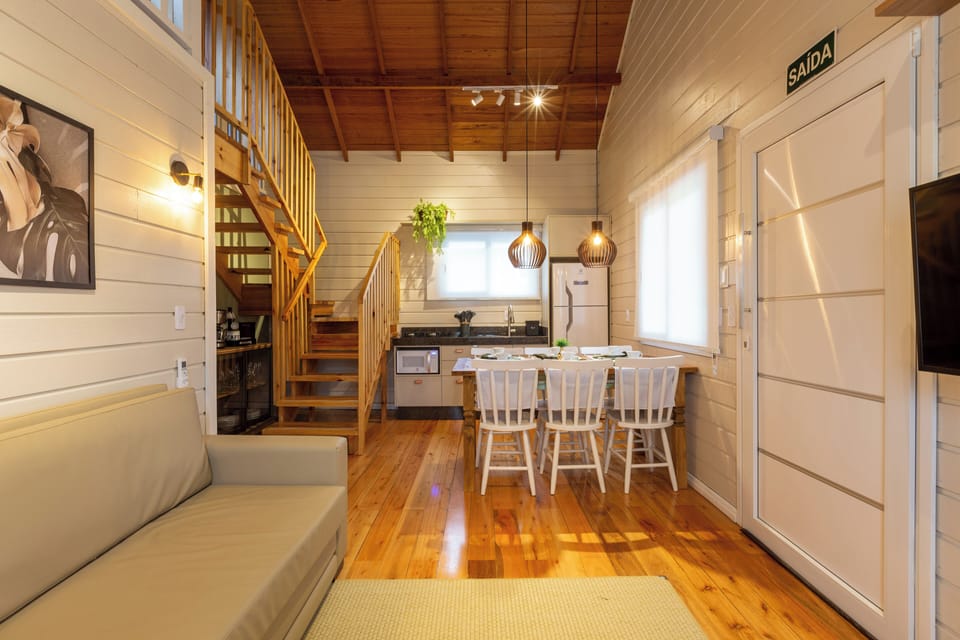 Family Cabin | Private kitchen | Fridge, microwave, stovetop, cookware/dishes/utensils