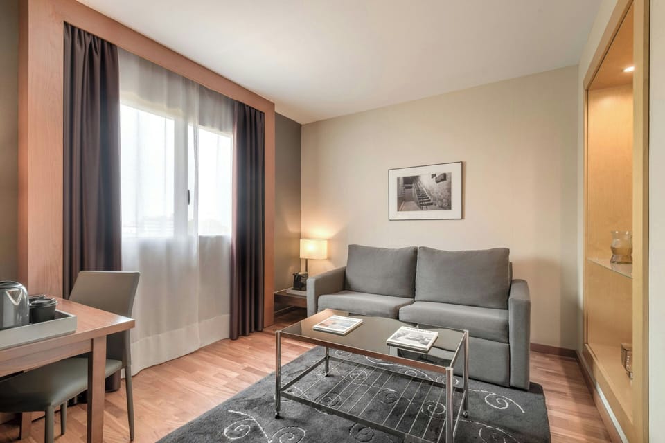 Minibar, in-room safe, desk, blackout drapes