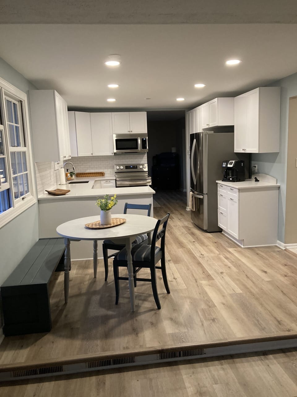 New kitchen with breakfast nook