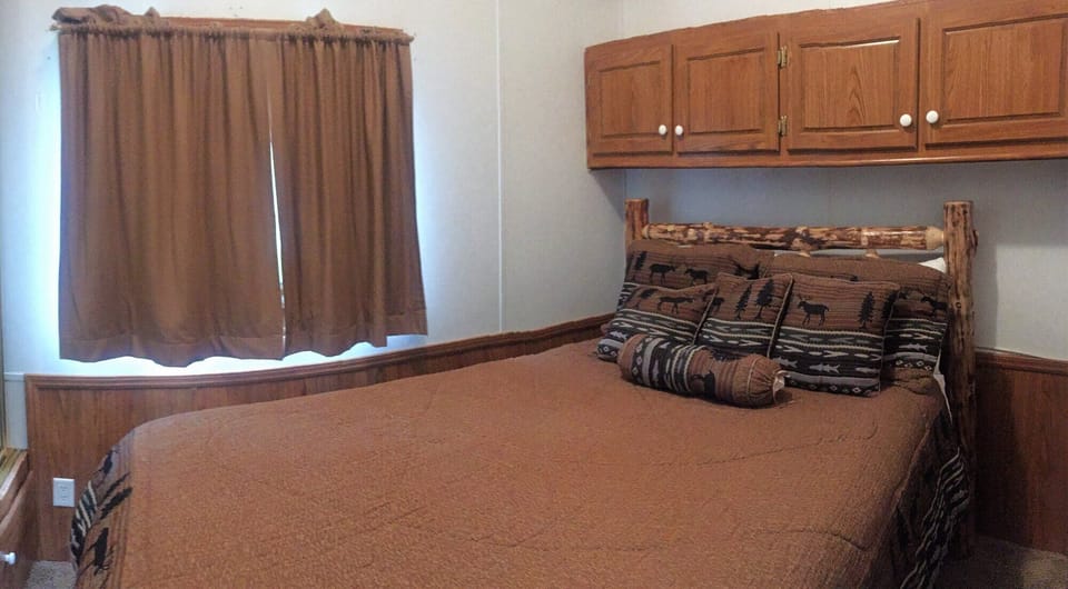 Poplar Back Bedroom