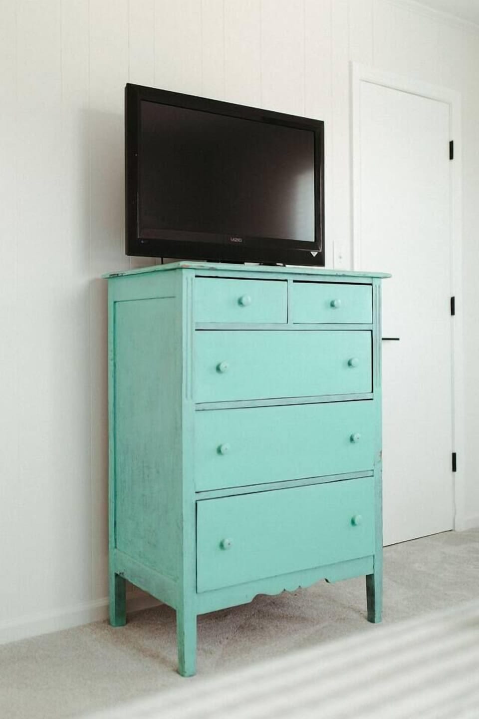 Twin Bedroom 2 / Top Level