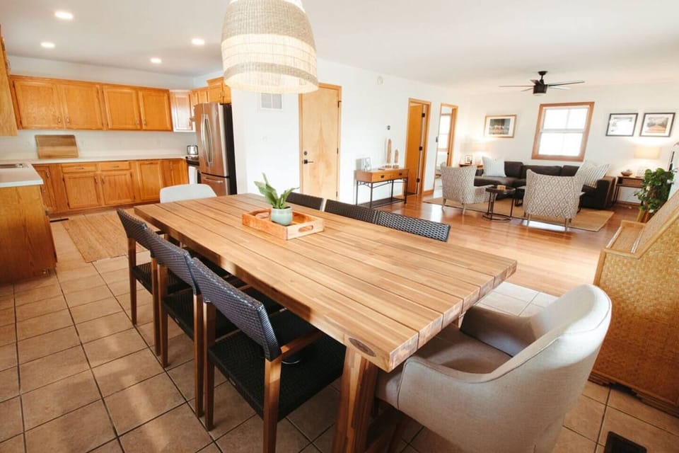 Open Kitchen / Dining / Living