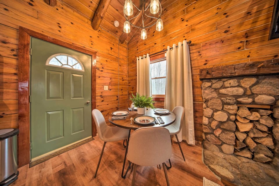 Dining Area | Dishware & Flatware Provided | 1st Floor