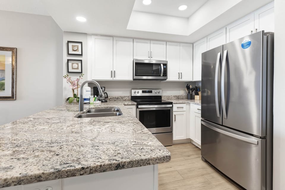 Fully equipped modern kitchen
