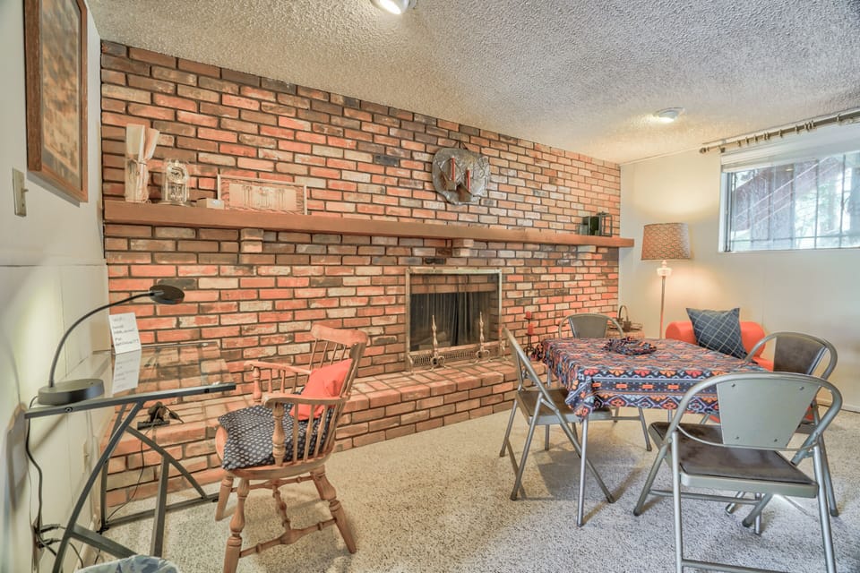 Dining area and desk to work at