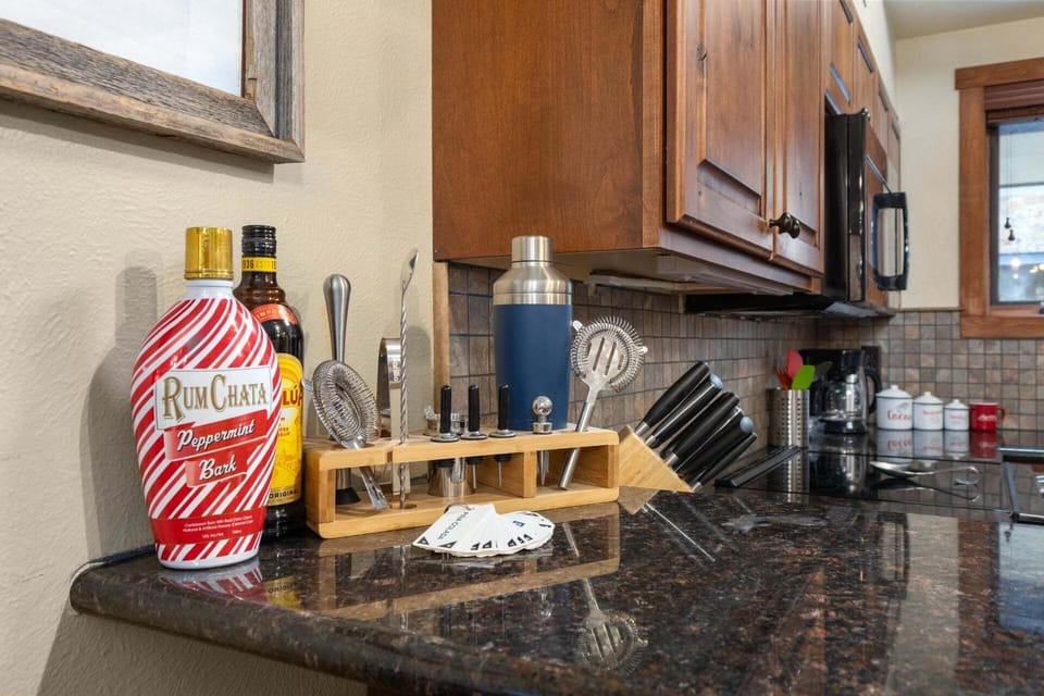 Apres Ski Beverages, anyone?