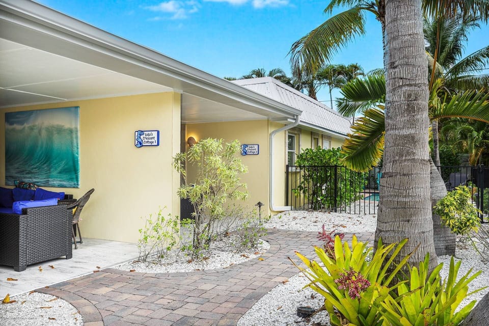 Two cottages 5 minutes from the beach.  Book one today…or both!