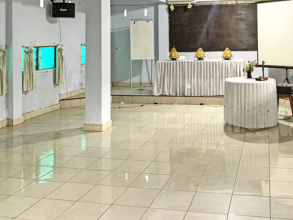 Hotel O Surya HotelNearTaman Anggrek Pkk Watansoppeng Hotel in Indonesia