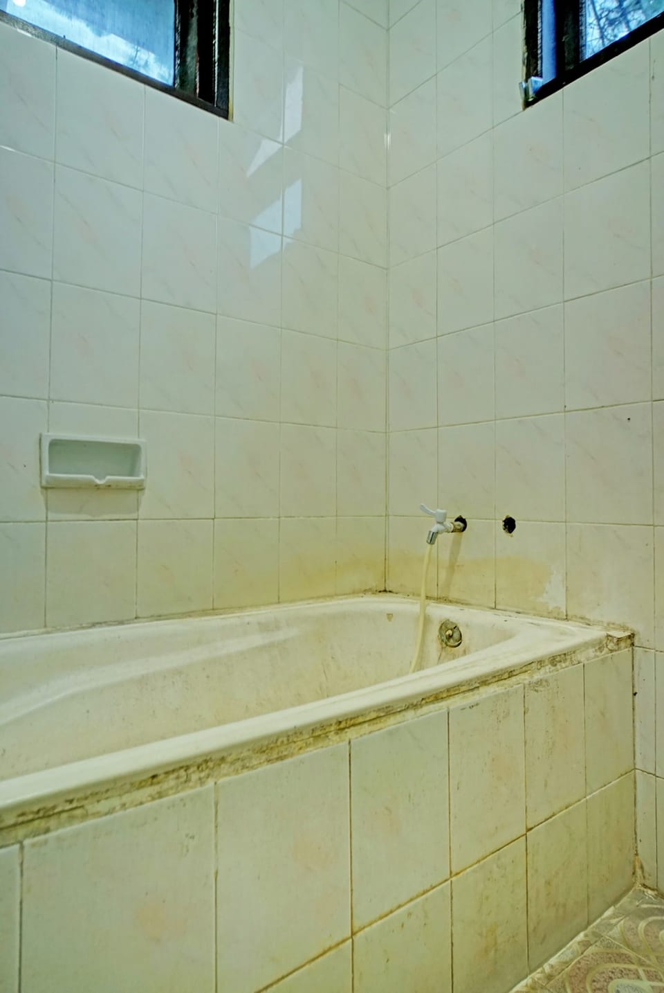 Shower, rainfall showerhead, towels, toilet paper