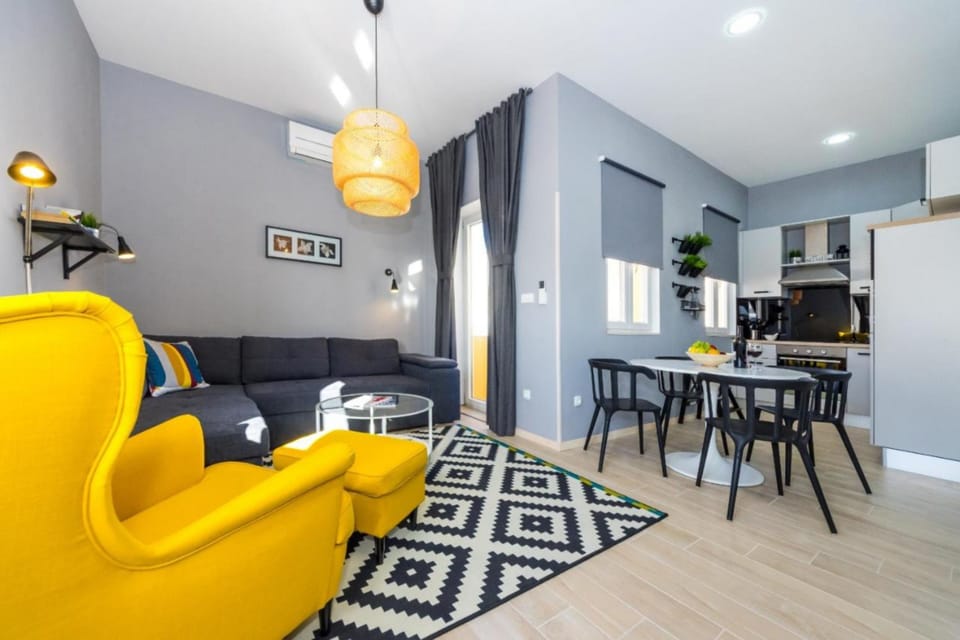 Superior Apartment, 2 Bedrooms, Balcony, Sea View | Living area | 100-cm TV with satellite channels