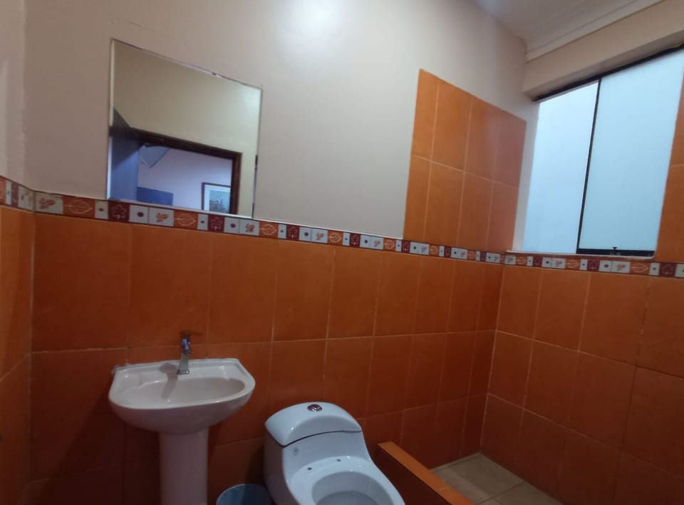 Standard Room | Bathroom