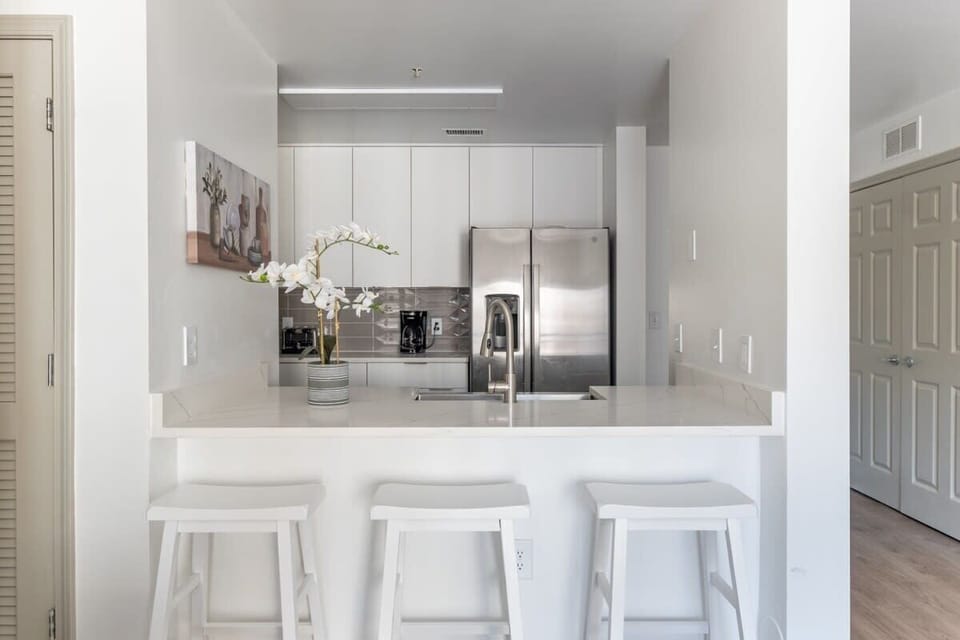 Breakfast bar