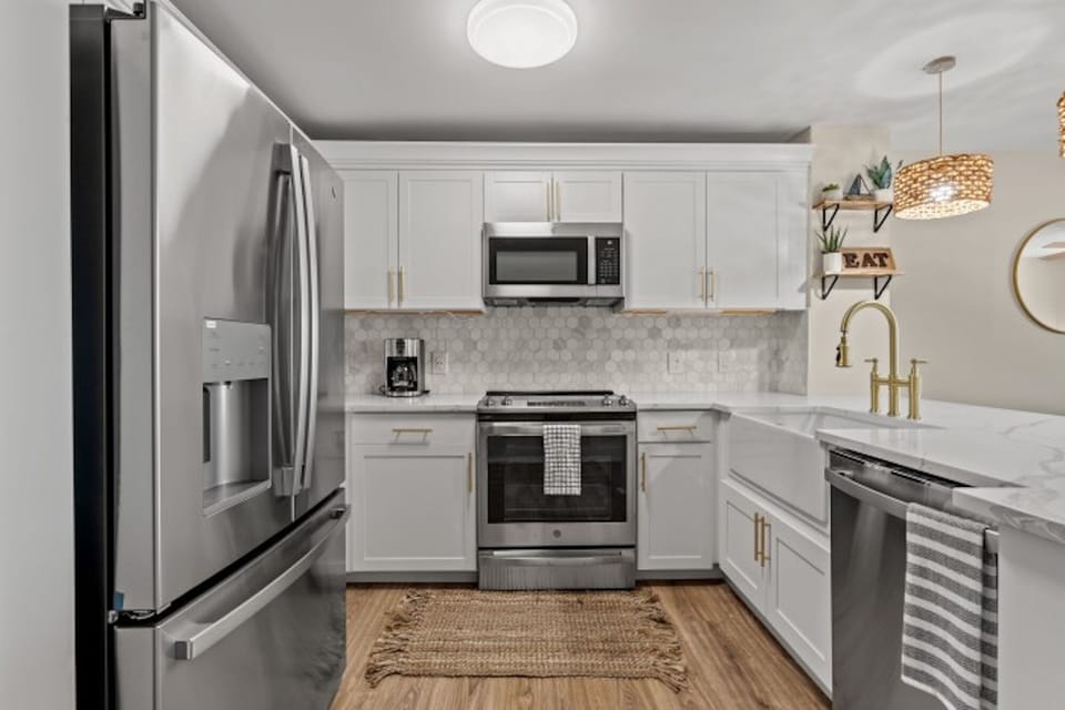 A chefs dream kitchen, fully stocked and loaded.