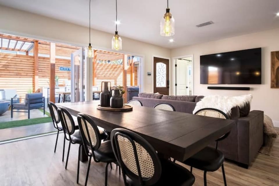 Family Room and Kitchen w/ open layout