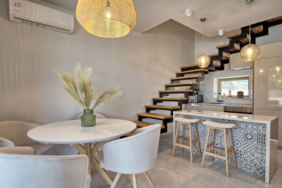 Dining Room, Kitchen