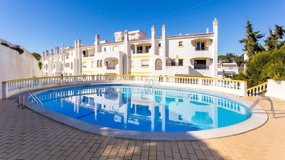 You can cool off on the shared pool this apartment gives you access #pool #portugal #algarve #carvoeiro