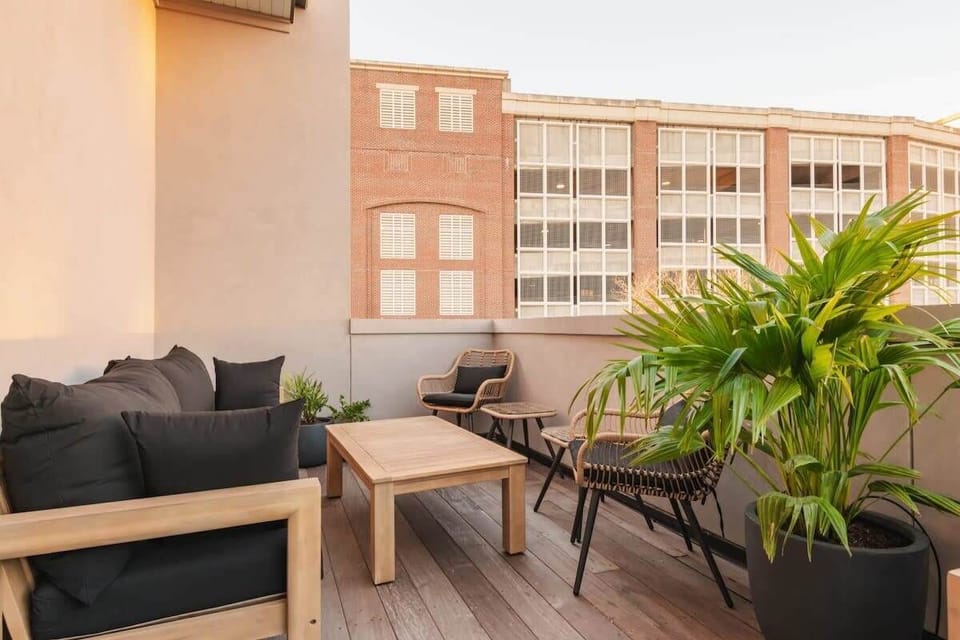Two outdoor terraces with plenty of seating for your group