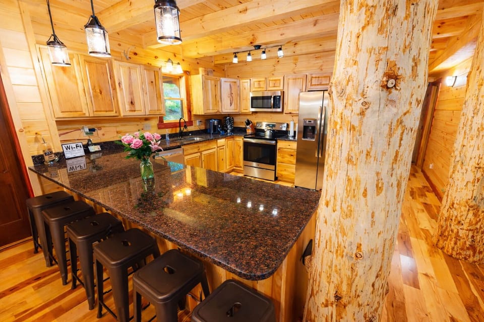 Eat in kitchen