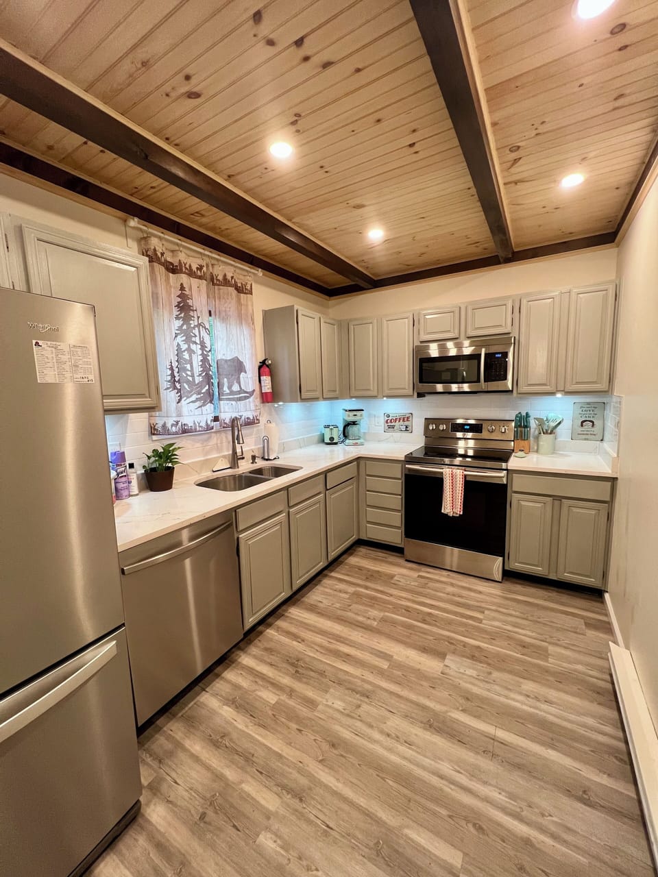 2nd floor 
Fully equipped kitchen with cooking, baking, serving and dinnerware 