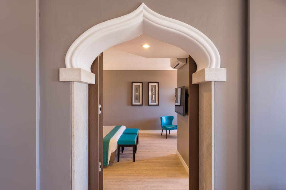 In-room safe, desk, blackout drapes, soundproofing
