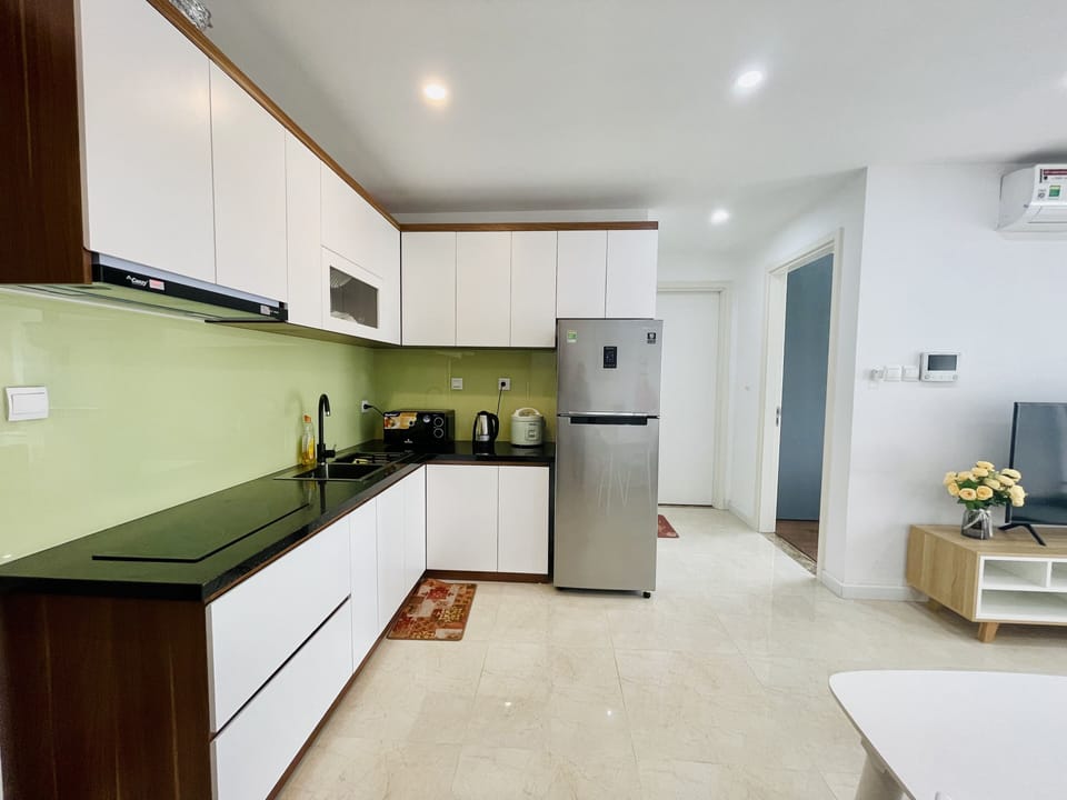 Fridge, microwave, stovetop, rice cooker
