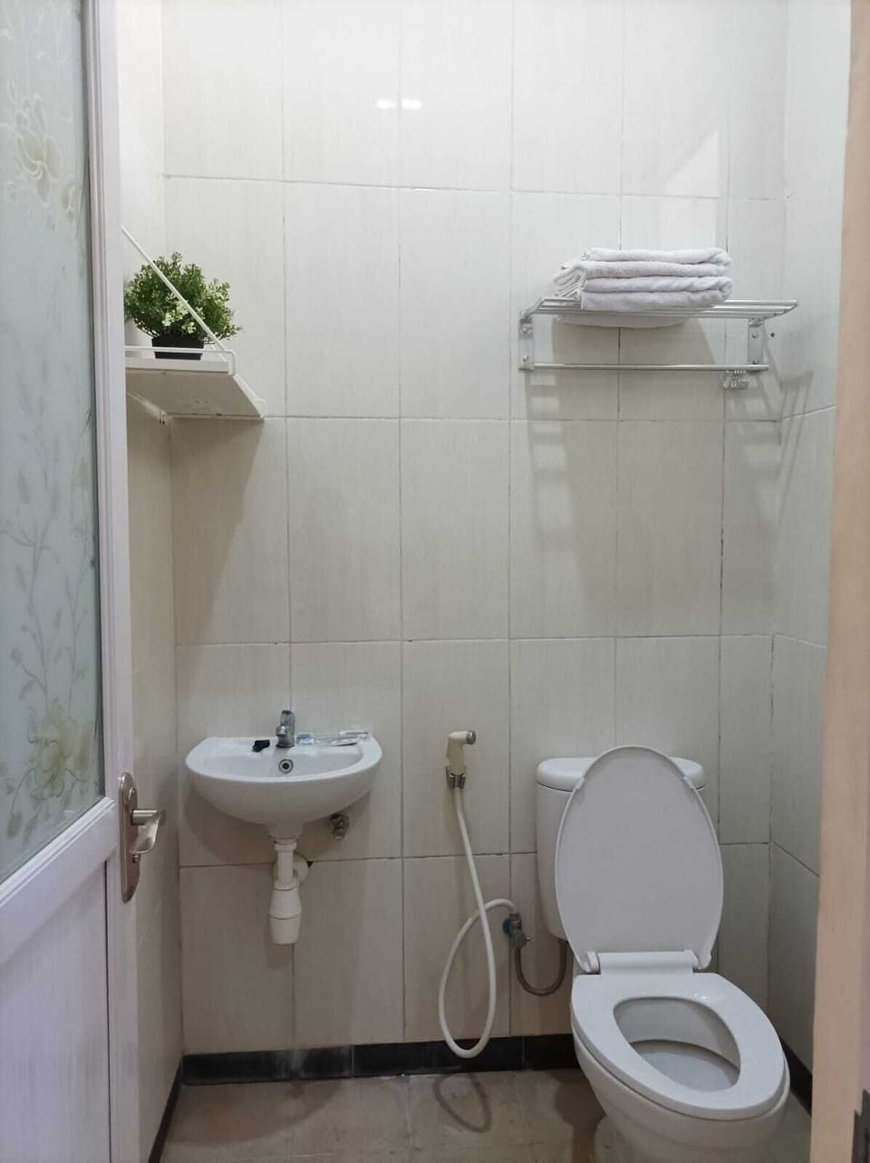 Superior Double or Twin Room | Bathroom
