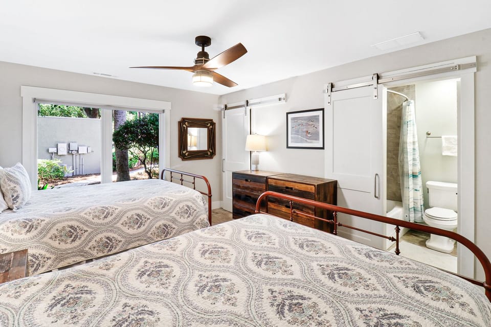 3 Lighthouse Road Villa | Bedroom 2 - 2 Queen Beds - 3 Lighthouse Road Villa | Bedroom 2 - 2 Queen Beds