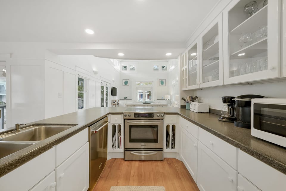 UPDATED KITCHEN, CUSTOM CABINETS