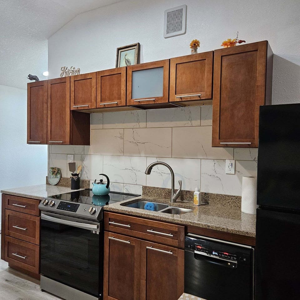 Kitchen with dishwasher