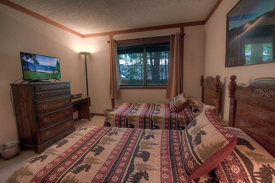 Condo, 3 Bedrooms | 3 bedrooms, free WiFi, bed sheets