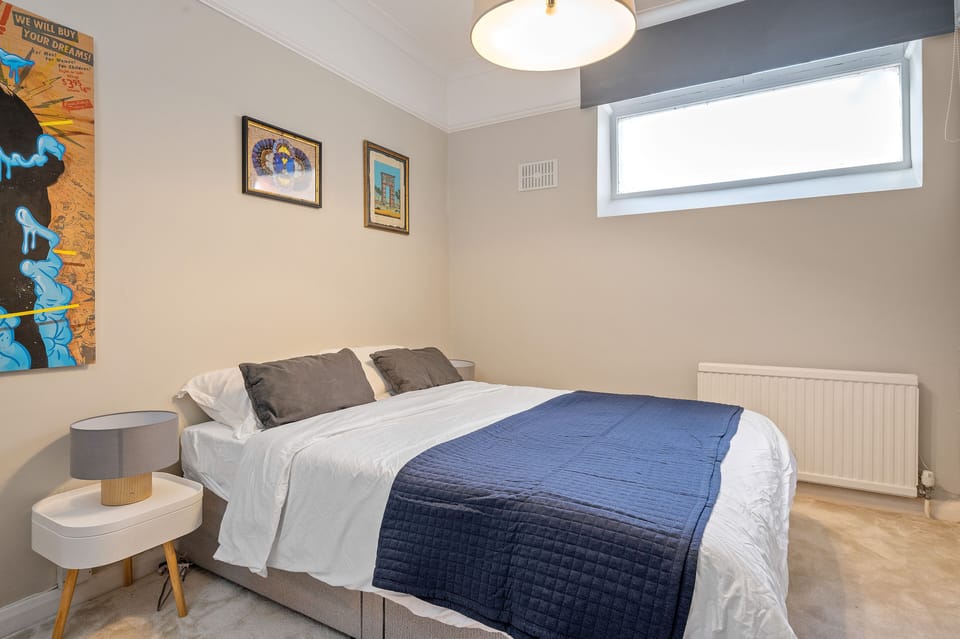Apartment | 3 bedrooms, iron/ironing board, free WiFi, bed sheets