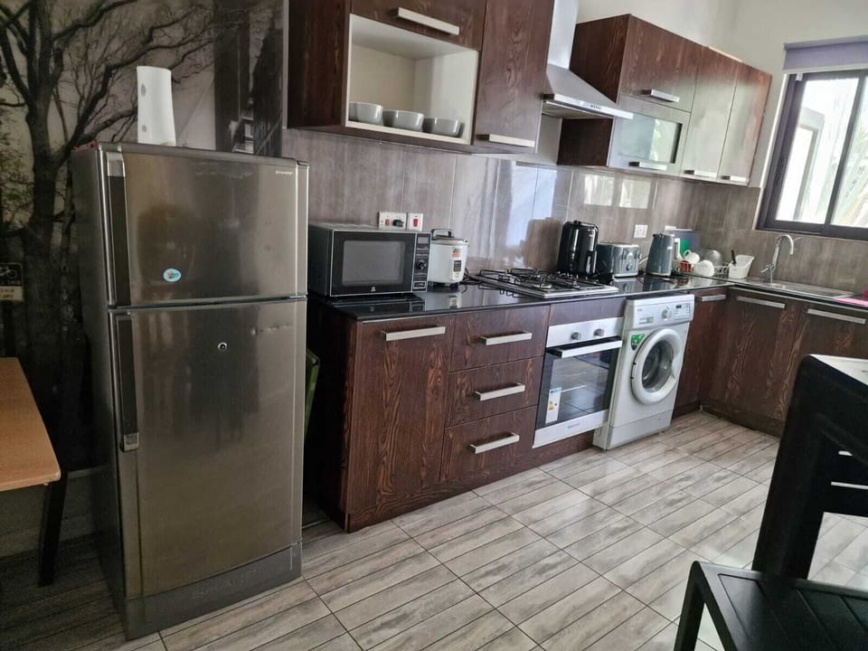 Apartment | Private kitchen | Fridge, microwave, oven, stovetop