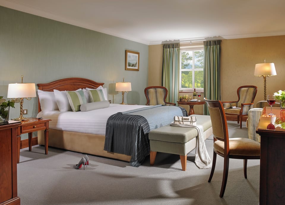 Premium bedding, in-room safe, iron/ironing board, WiFi (free)