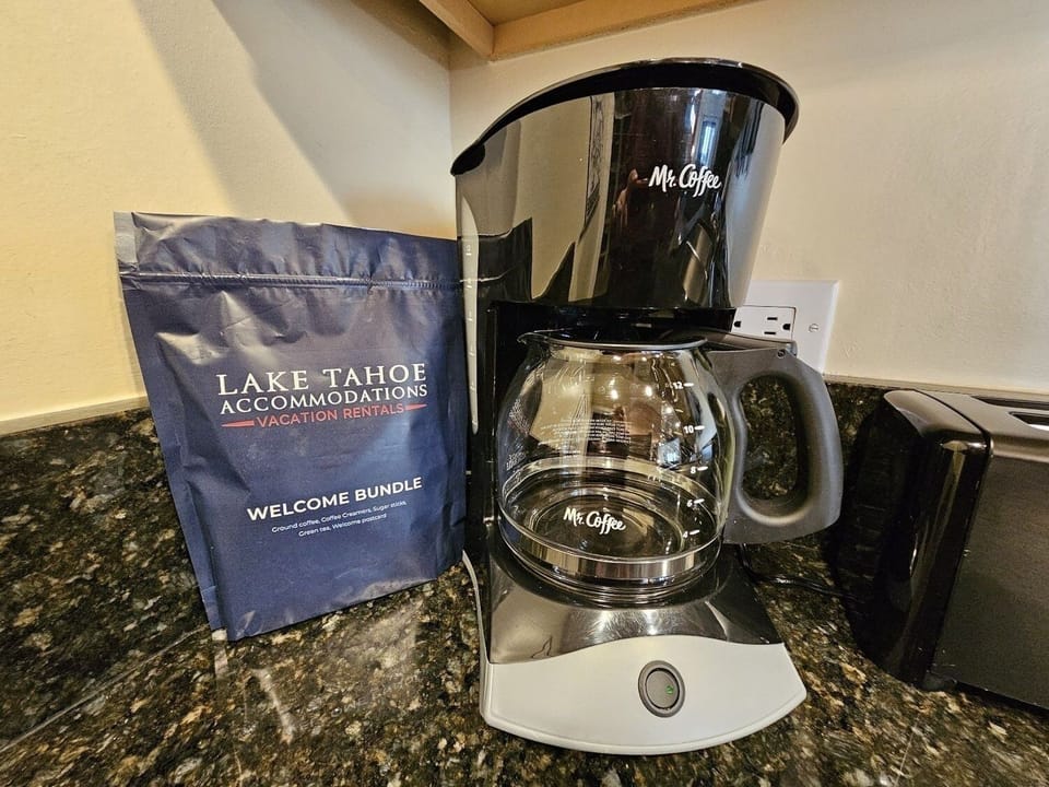 Condo, 4 Bedrooms | Coffee and/or coffee maker