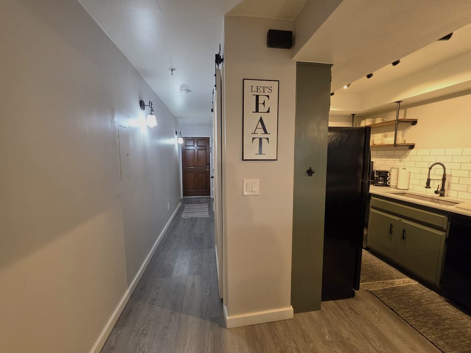 Condo, 1 Bedroom | Interior