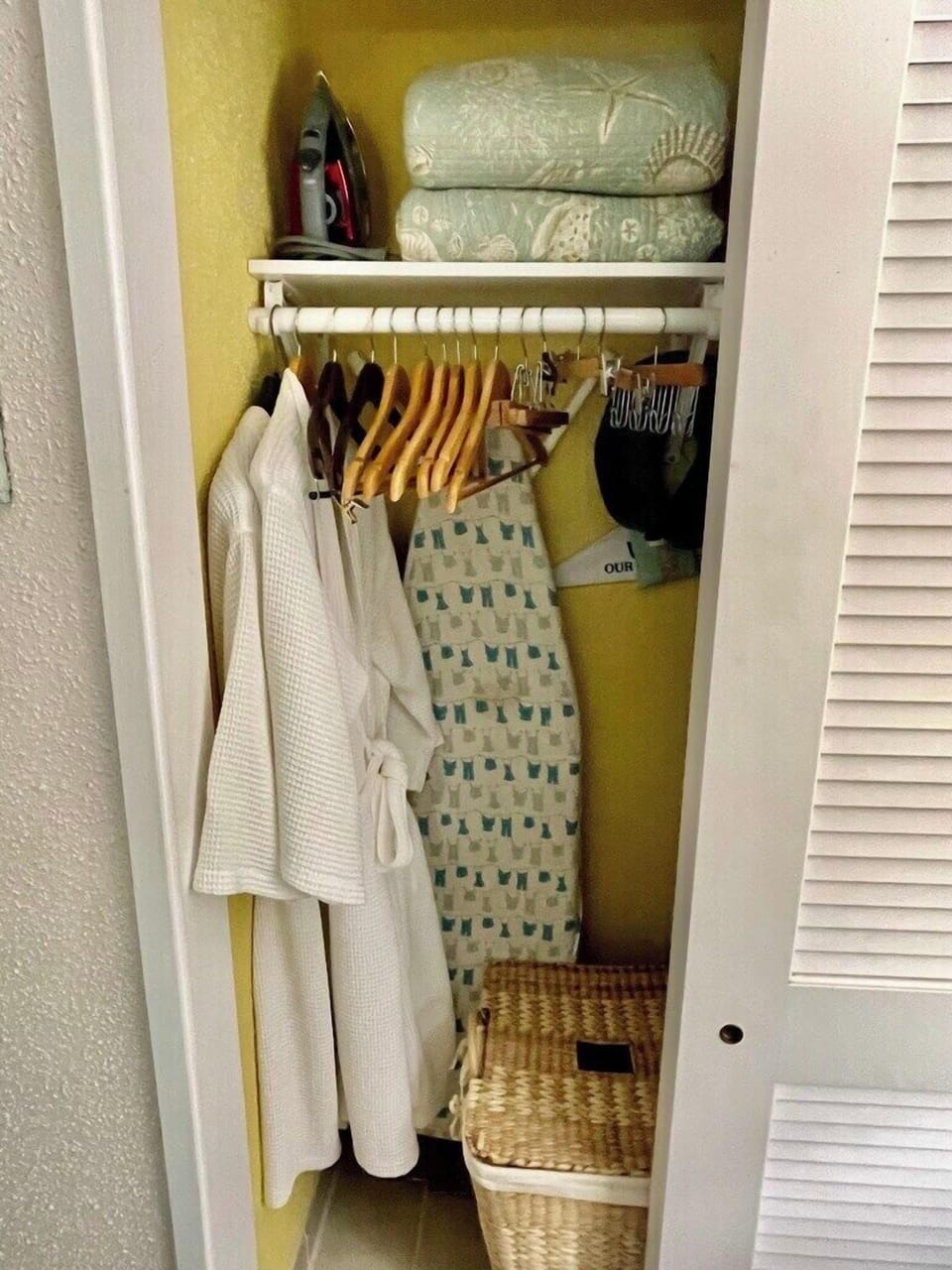 Robes, Iron & Extra Linens