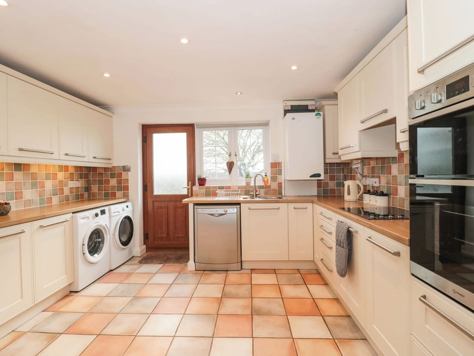 Cottage | Interior
